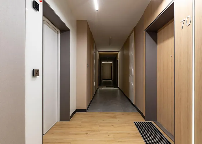 Quercus Deluxe Studio